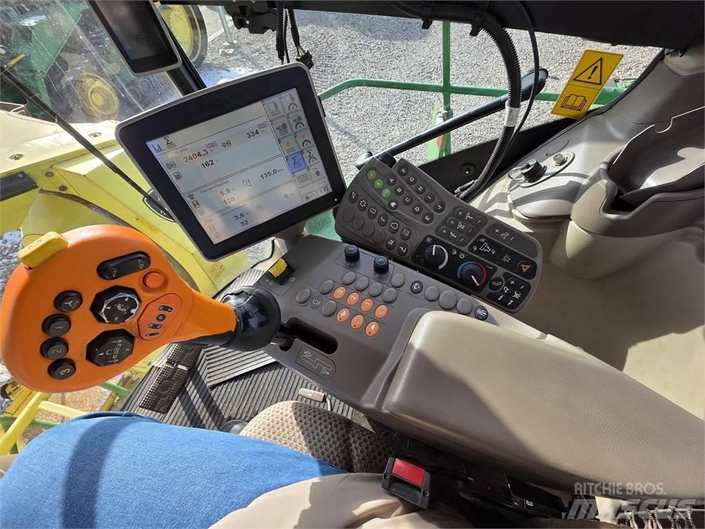 John Deere 8300 Self-propelled foragers