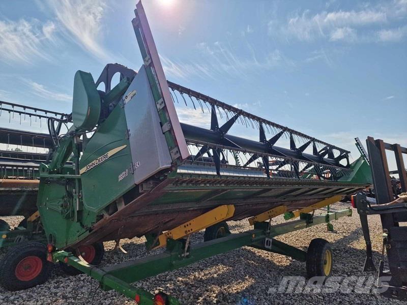 John Deere T670 Combine harvesters