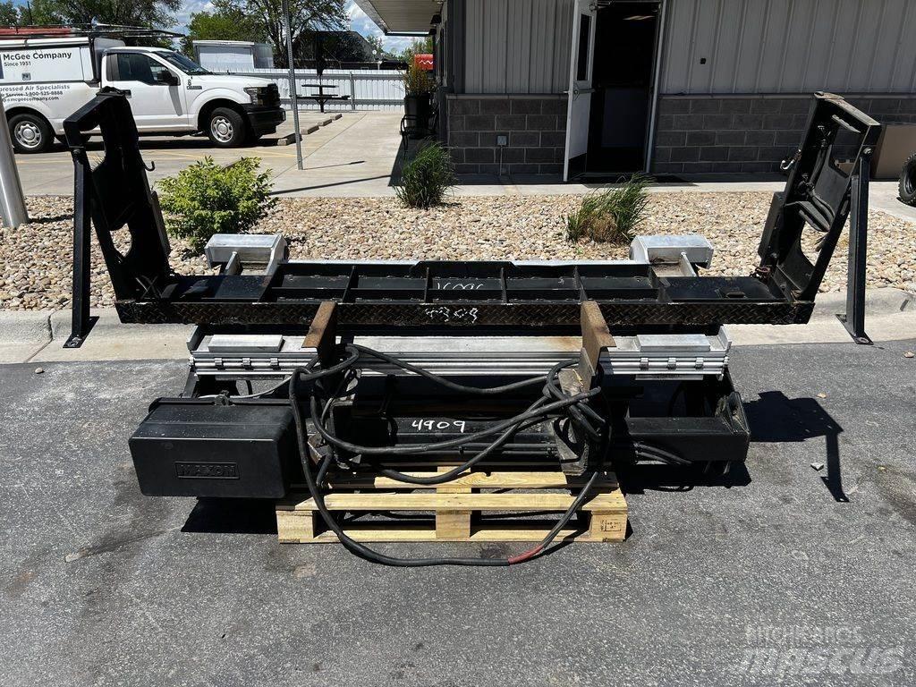 Maxon GPT3000 Goods and furniture lifts