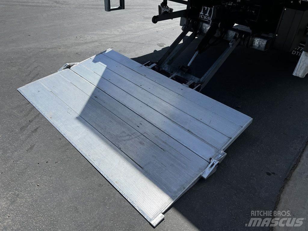 Maxon GTP3000 Goods and furniture lifts