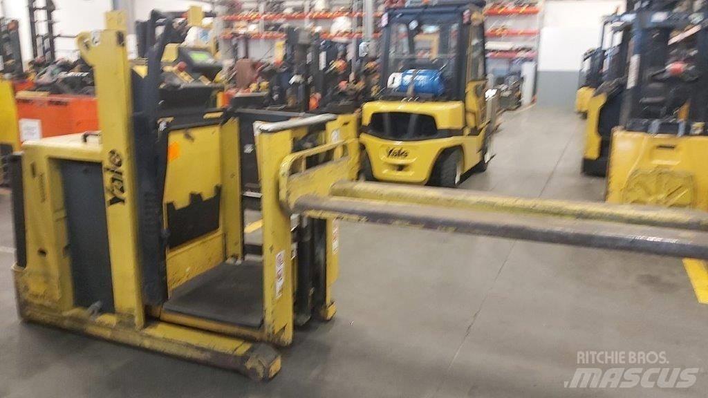 Yale MO10E Low lift order picker