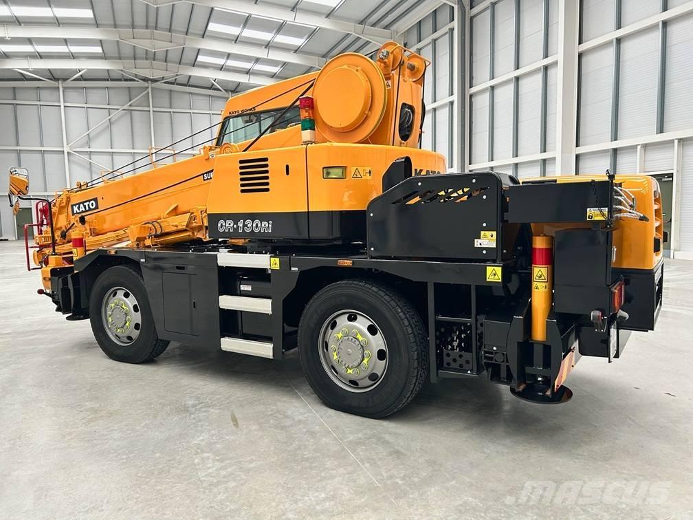 Kato CR-130Ri All terrain cranes