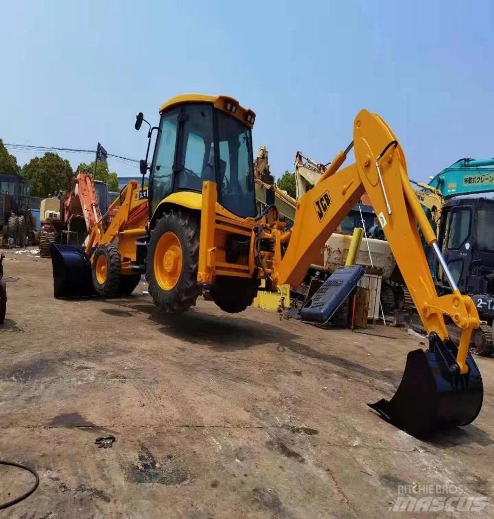 JCB 3 CX Backhoe loaders