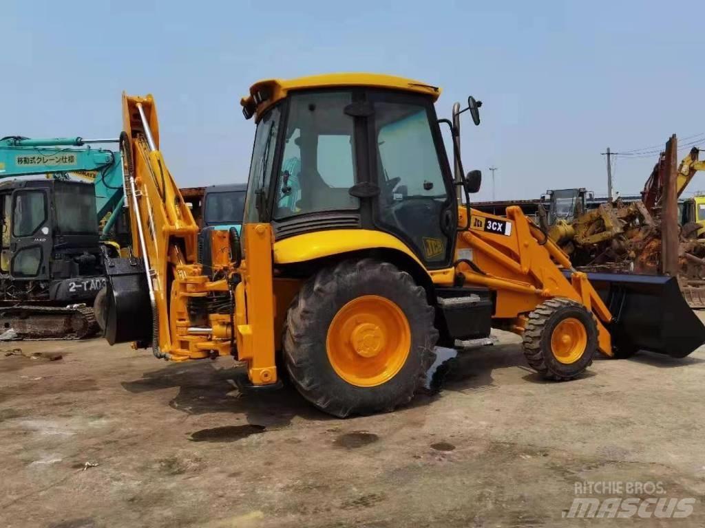 JCB 3 CX Backhoe loaders