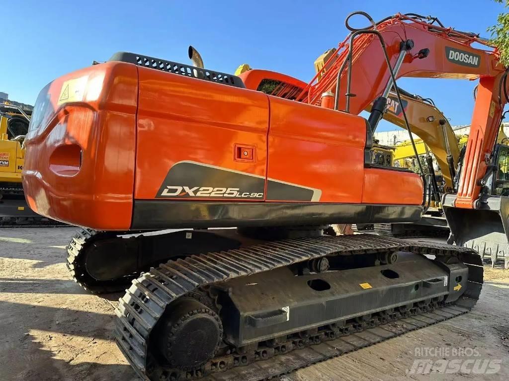 Doosan DX 225 LC Mini excavators < 7t (Mini diggers)