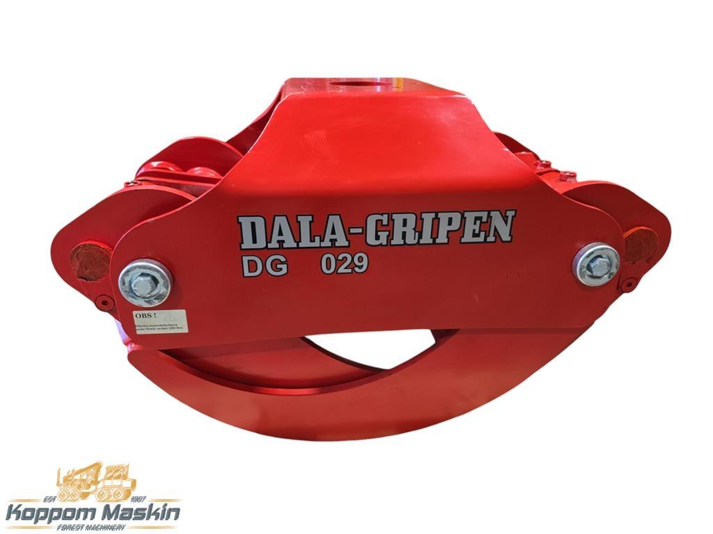 Dala-Gripen 029 Grapples
