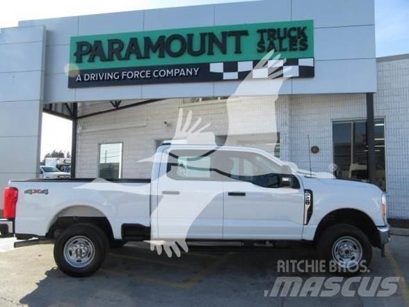 Ford F250 Construction - Others