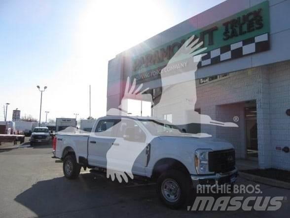Ford F250 Construction - Others