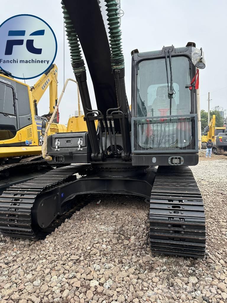 Volvo EC 210 Crawler excavators