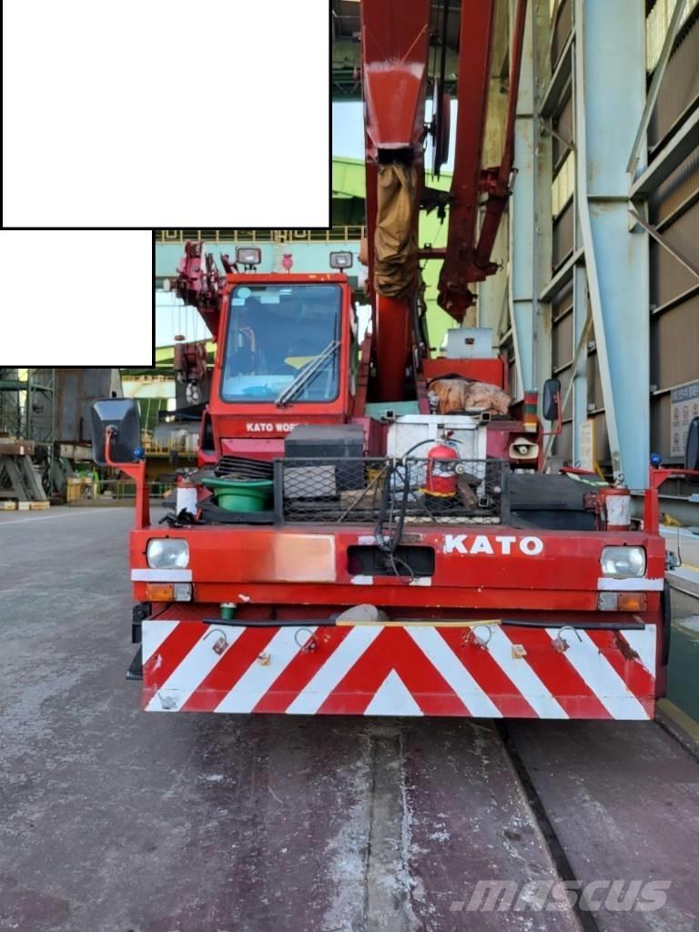 Kato SR 250 Rough terrain cranes