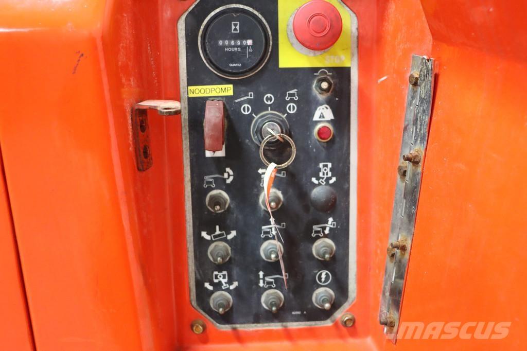 Genie Z34/22N Articulated boom lifts