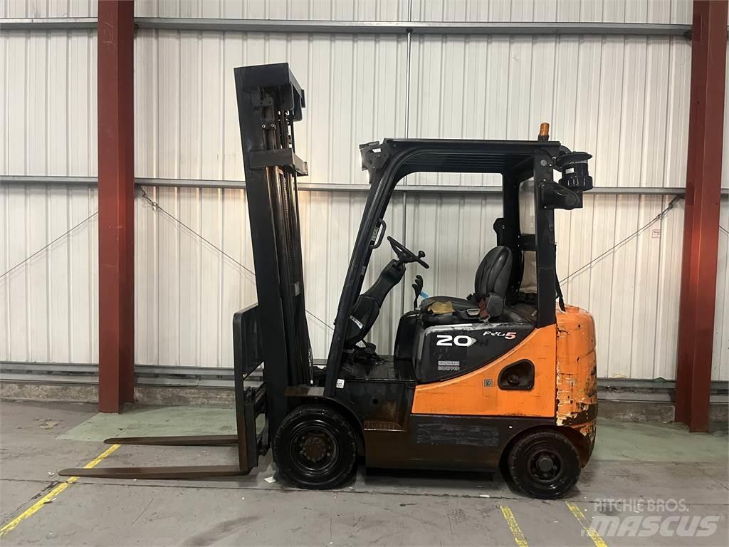 Doosan D20SC-5 Diesel trucks