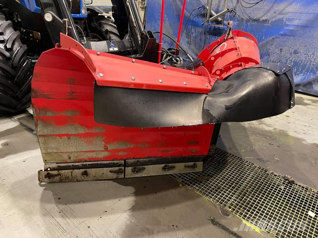 Tokvam VT 320 Snow blades and plows