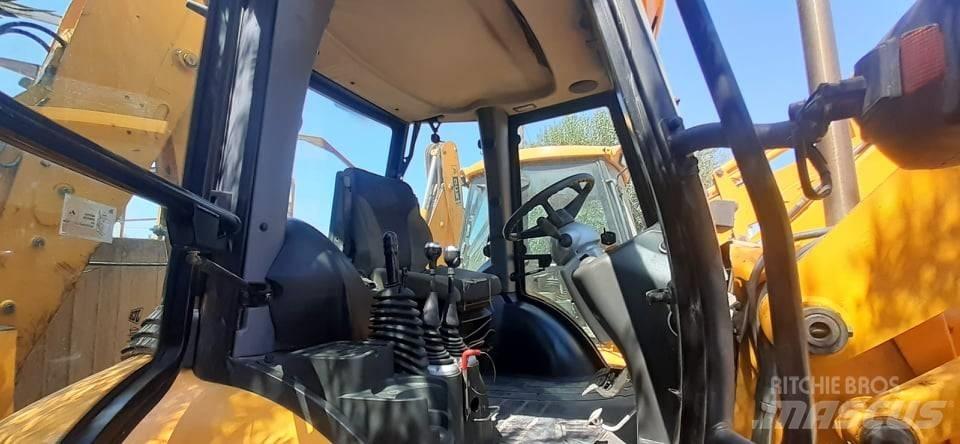 JCB 3 CX SM 4 T Backhoe loaders