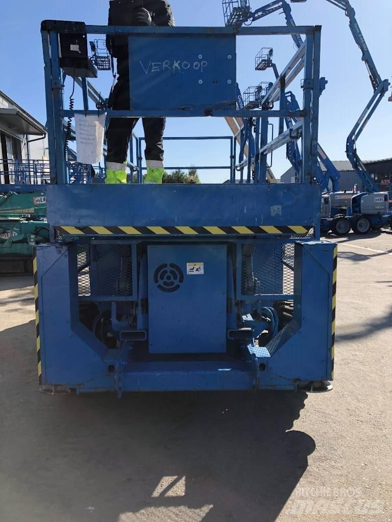 Genie GS 3384 RT Scissor lifts