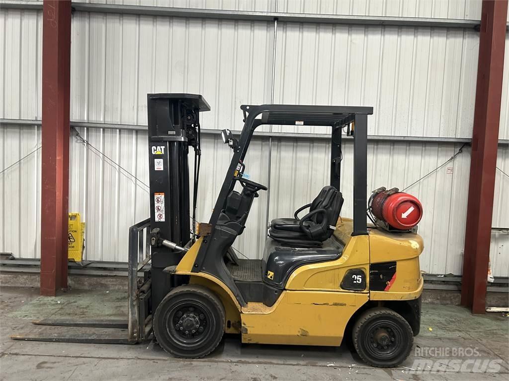 CAT GP25NT LPG trucks