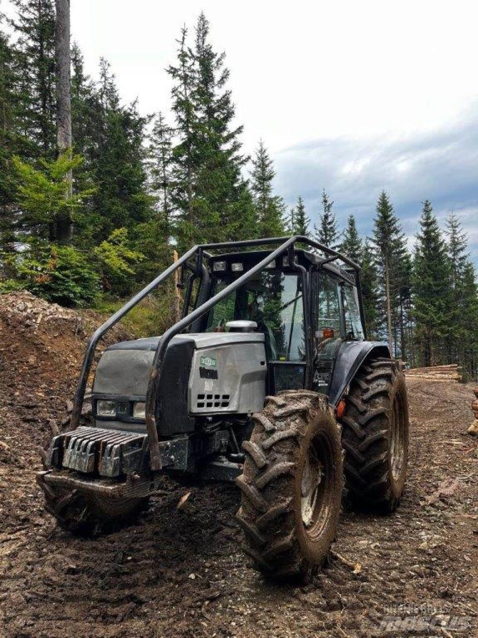 Valtra 6550 Forestry tractors