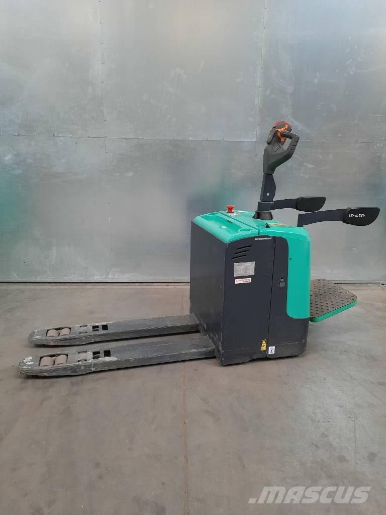 Mitsubishi PBV 20 QL Low lifter with platform