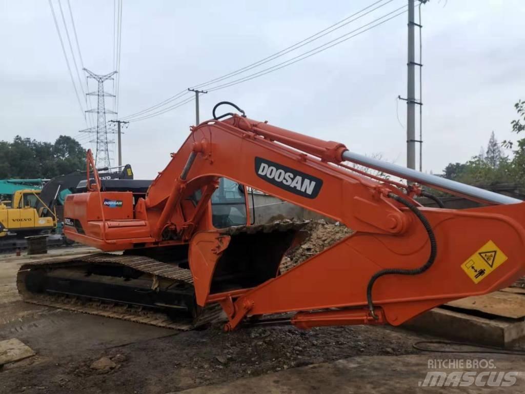 Doosan DH225LC-9 Crawler excavators