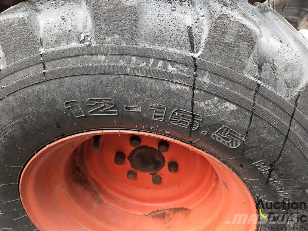 Kioti CK 2810 Tractors