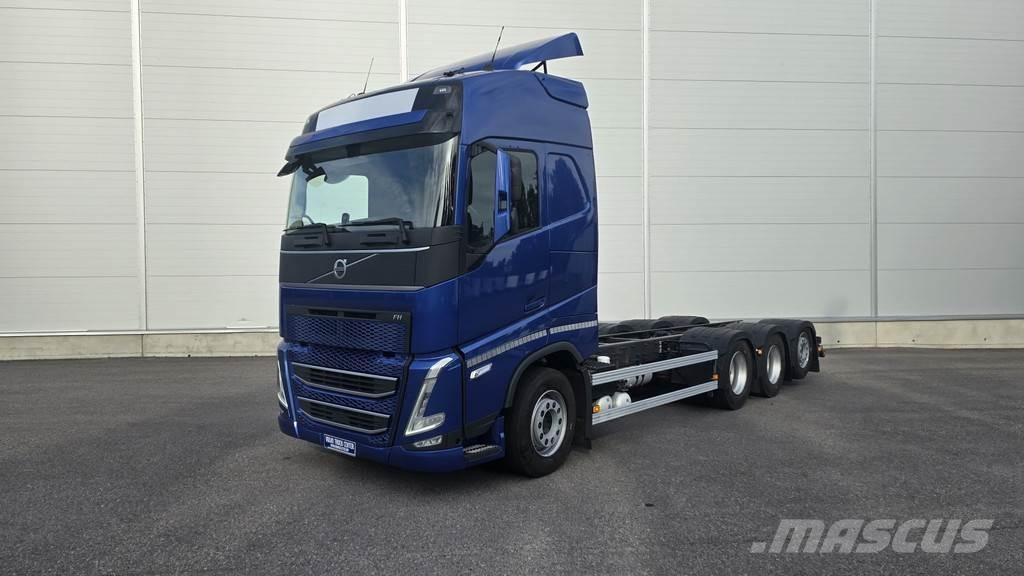 Volvo FH Chassis Cab trucks