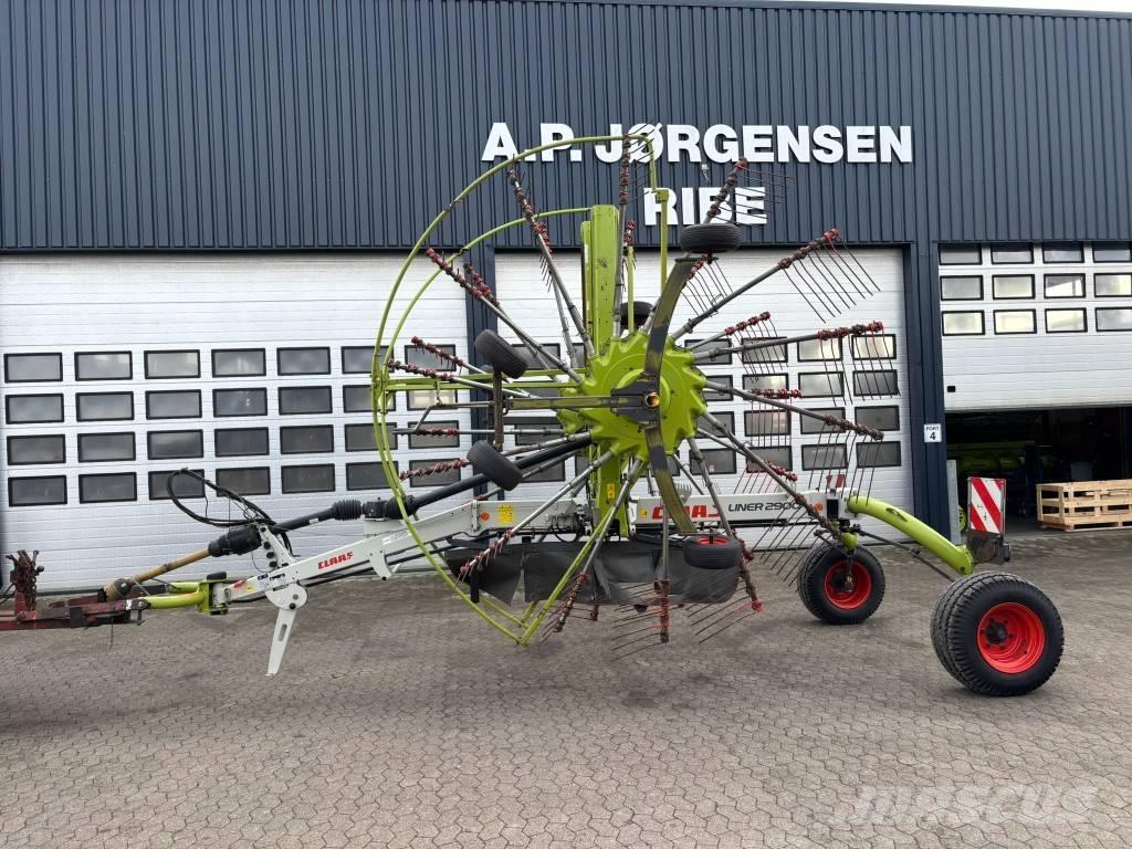 CLAAS Liner 2900 Rakes and tedders