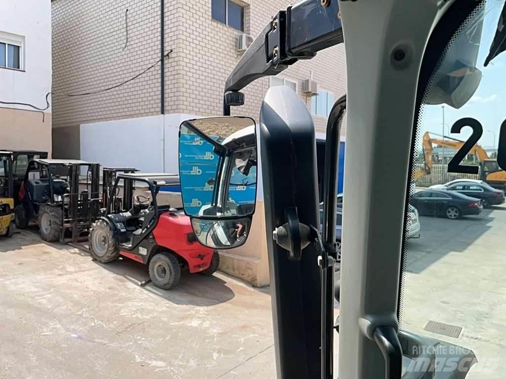 Valtra T174E Tractors