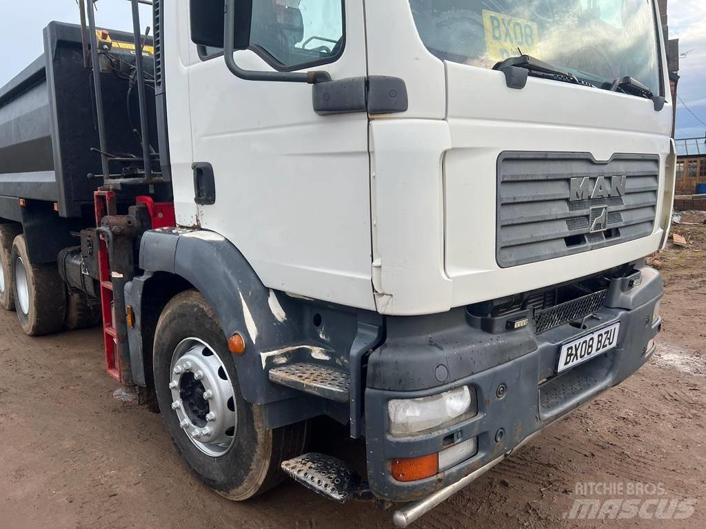 MAN 26.284 Tipper trucks