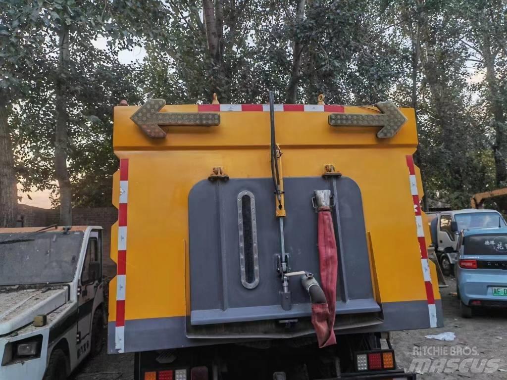 Isuzu ELF Sweeper trucks