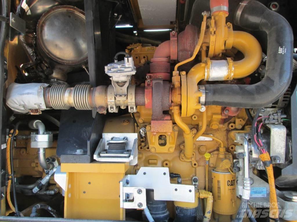 CAT M 317F Wheeled excavators