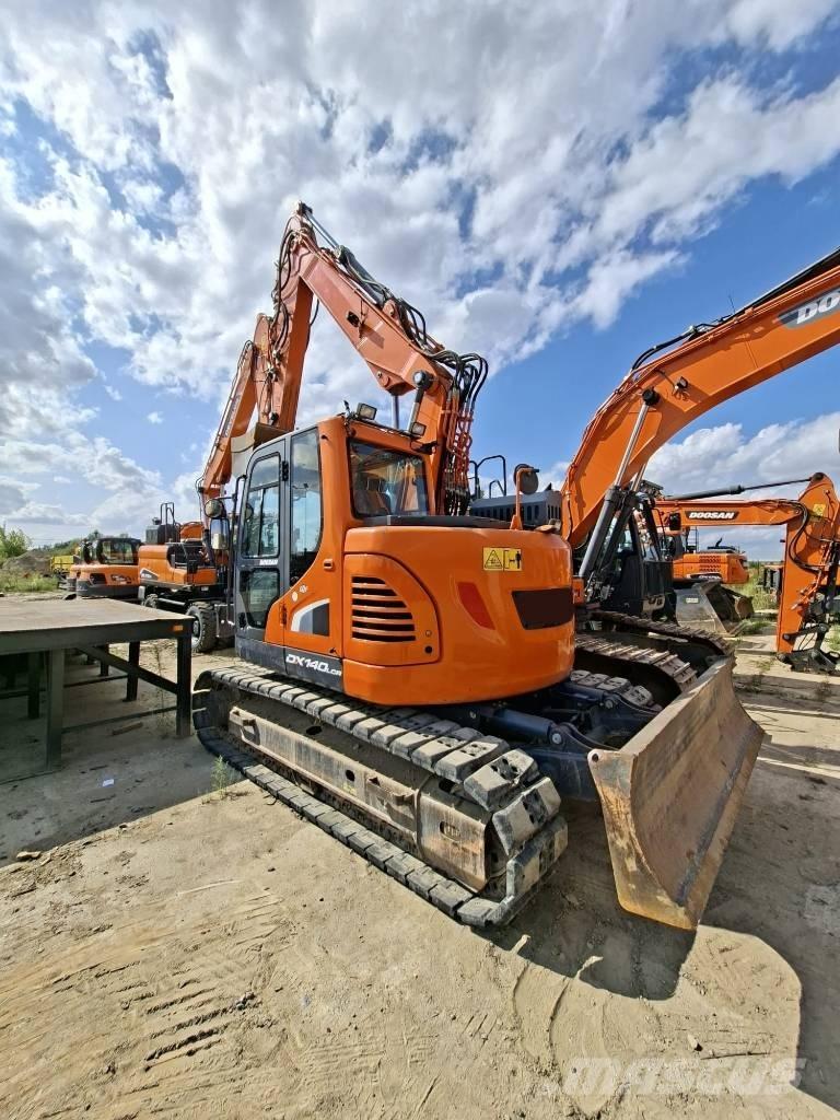 Doosan DX 140 LCR Crawler excavators