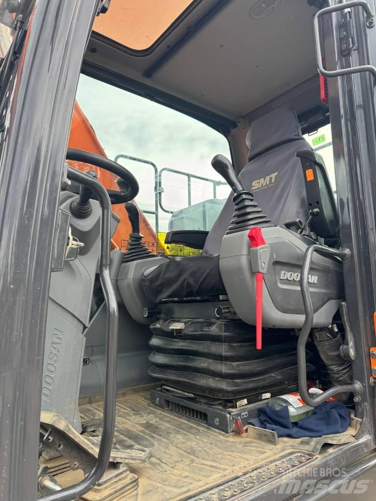 Doosan DX165WR-7 Wheeled excavators