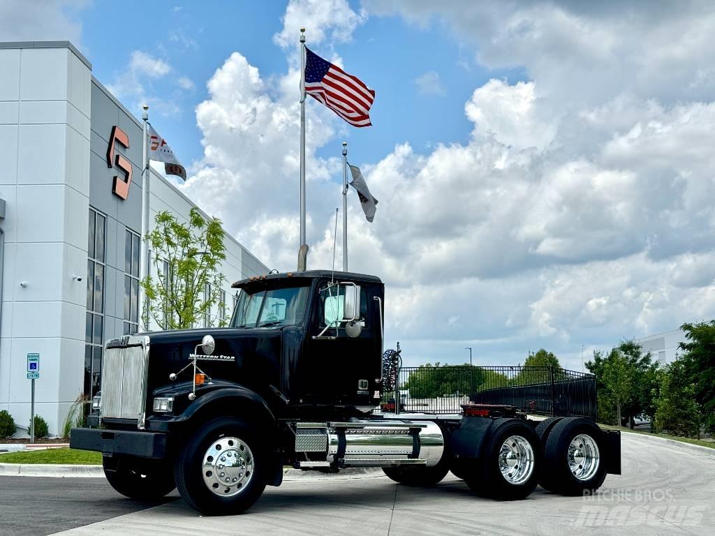 Western Star 4900 SF Tractor Units