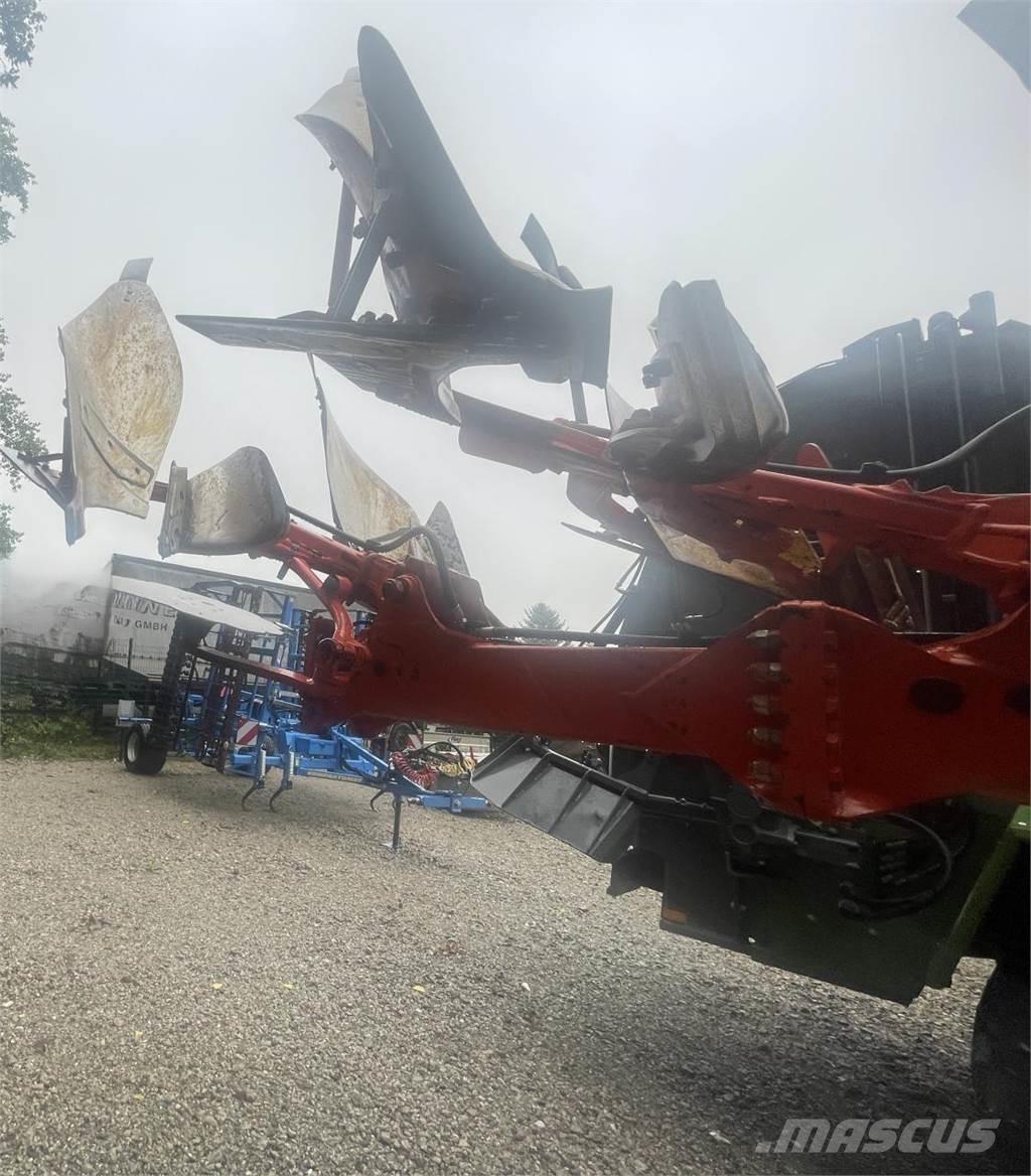 Kuhn Varileader 8 Reversible ploughs