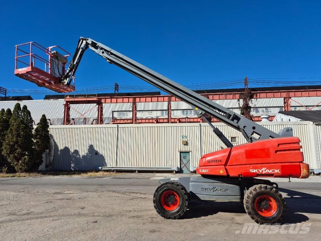 SkyJack SJ 66 T Articulated boom lifts