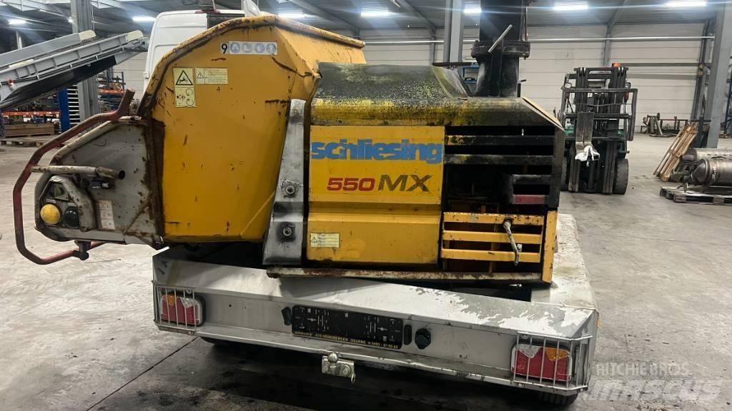 Schliesing 550 MX Forest trailers