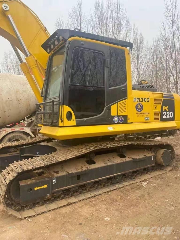 Komatsu PC 200-8 Crawler excavators