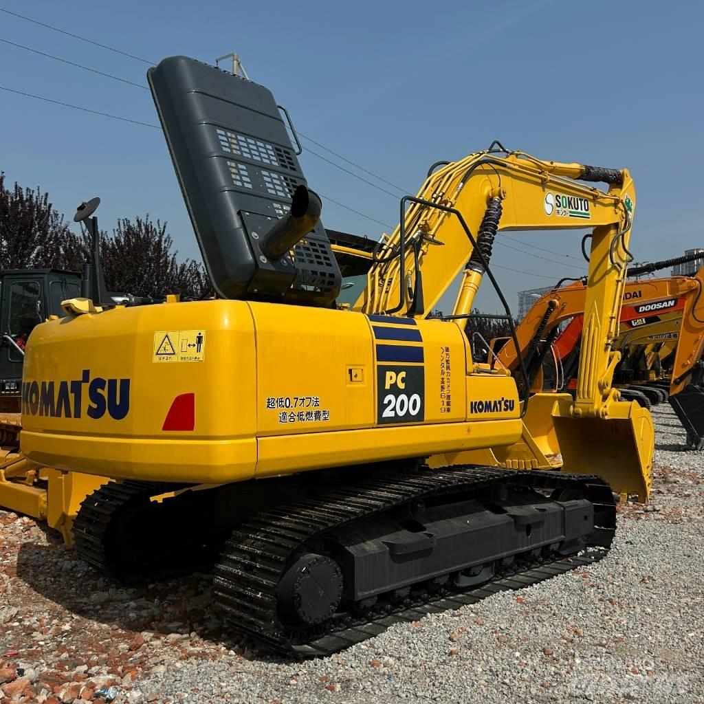 Komatsu 200-8 Crawler excavators