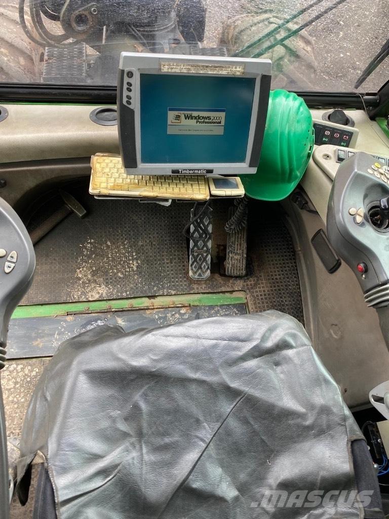 John Deere 1270 D Harvesters