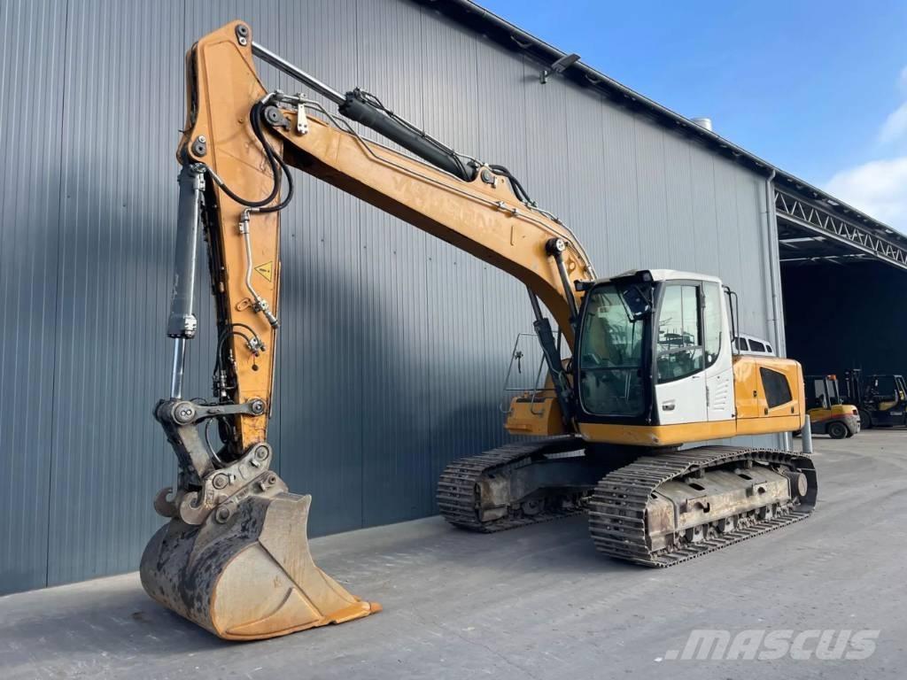 Liebherr R922 SLC Crawler excavators