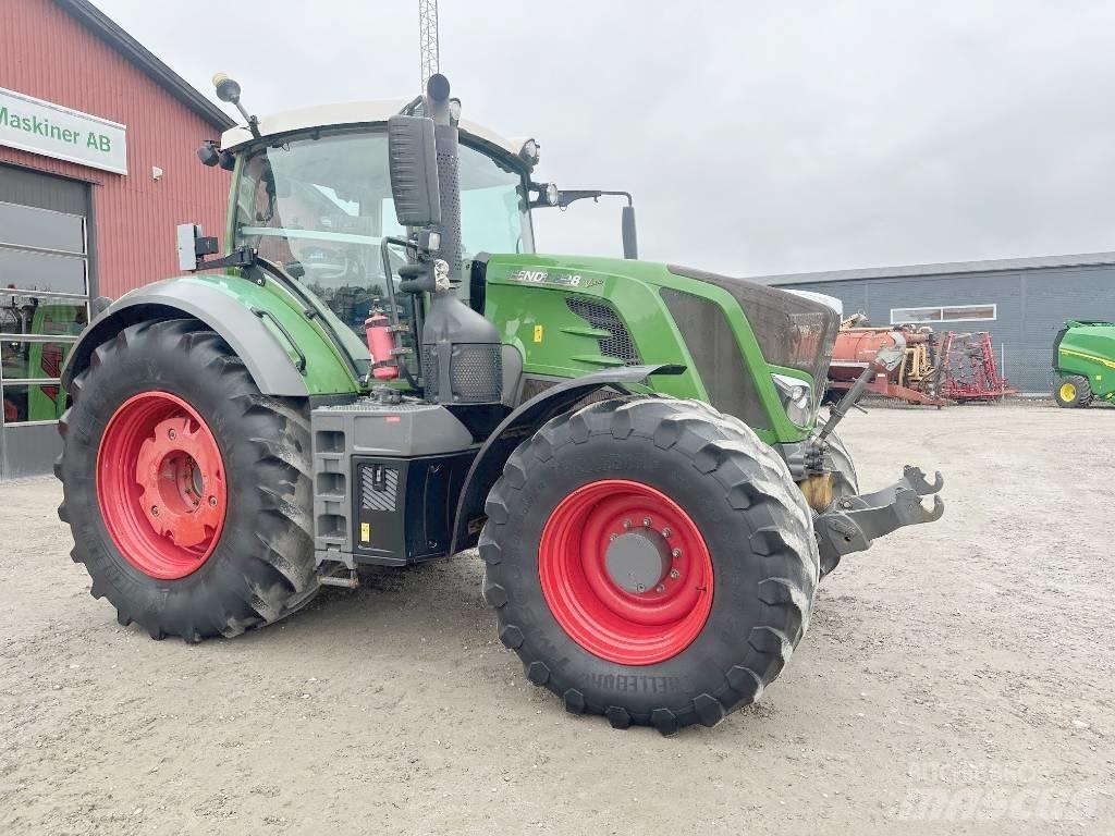 Fendt 828 Tractors