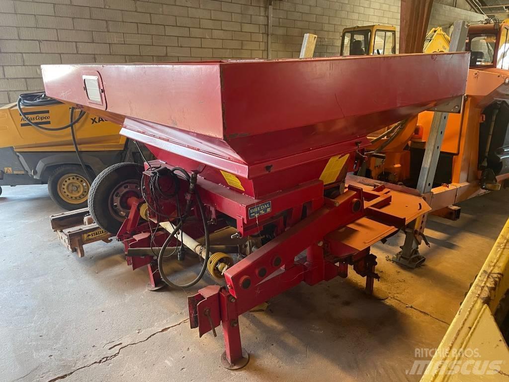 Bredal B2 Mineral spreaders