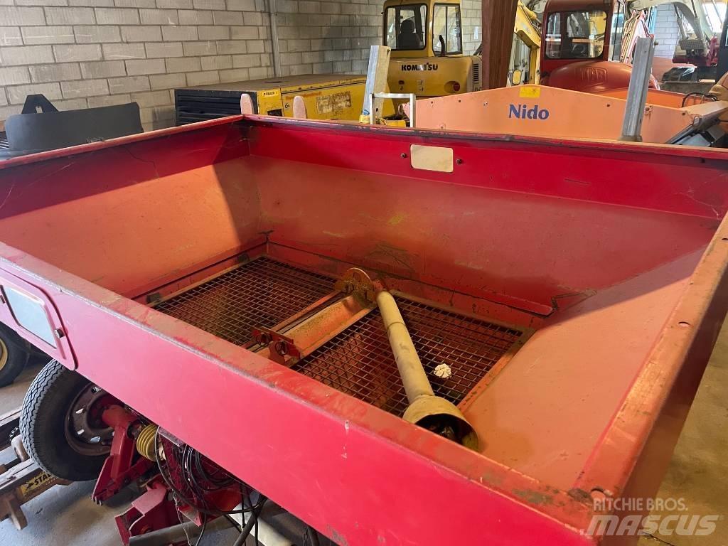 Bredal B2 Mineral spreaders