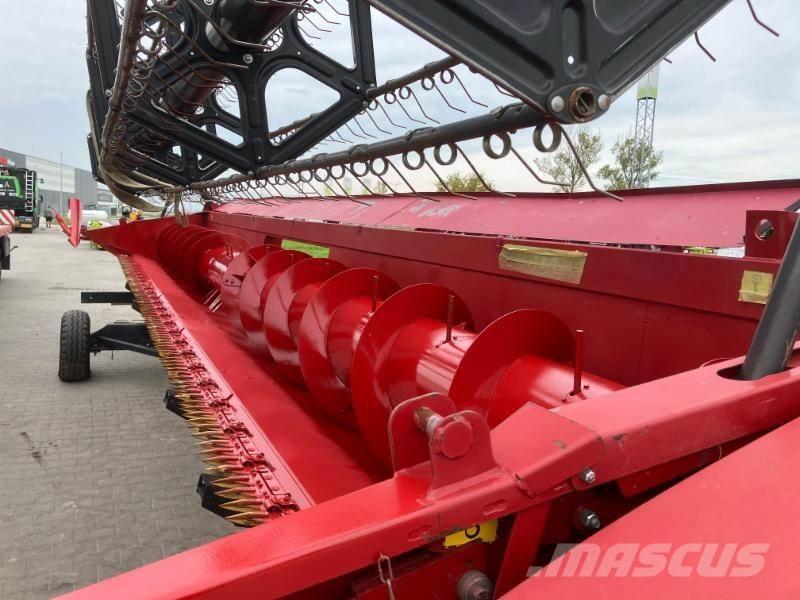 Case IH CASE 3050 Combine harvester heads