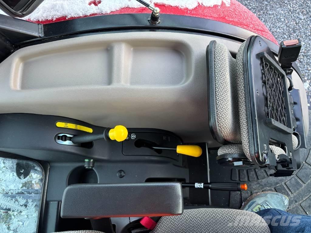 Case IH Farmall 75 A Tractors