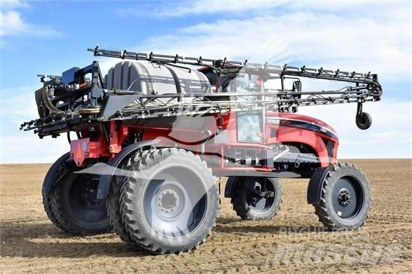 Apache AS1220 Self-propelled sprayers