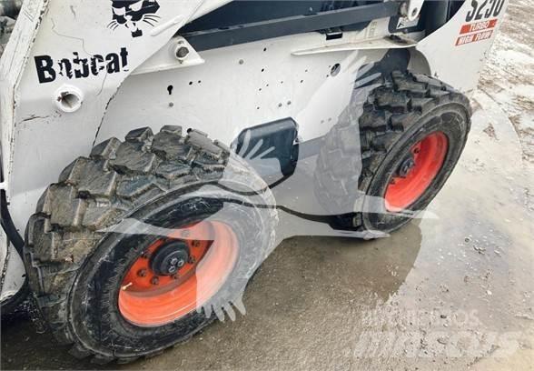 Bobcat S250 Skid steer loaders