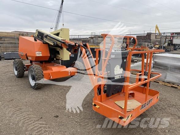 JLG 340AJ Articulated boom lifts