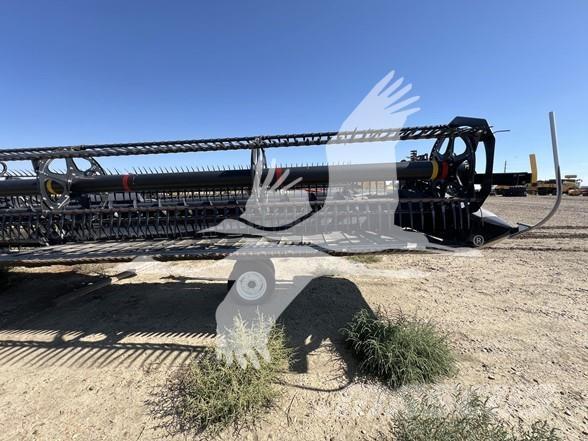 MAC DON FD145 Combine harvester heads