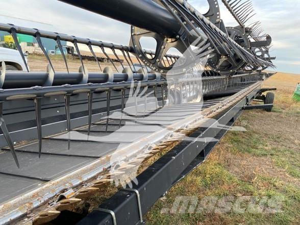 MAC DON FD70 Combine harvester heads